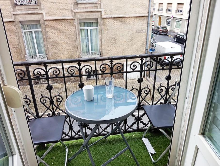 Apartamento 512 Grand Bonheur En Hypercentre Reims Exterior foto